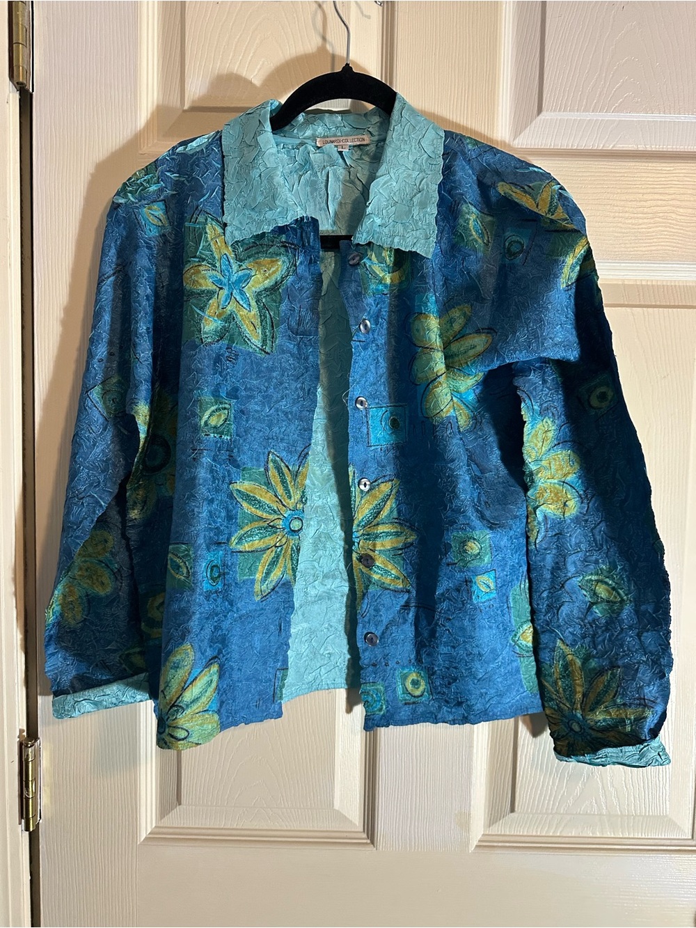 Lounardi-collection Blue Floral Textured Button-Up Jacket
